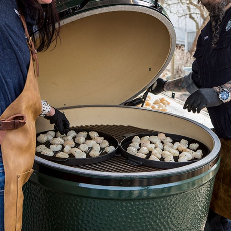Керамічний гриль Big Green Egg "XXL"
